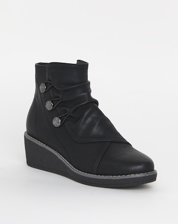 Cushion Walk Wedged Crepe Sole Button Ankle Boot E Fit