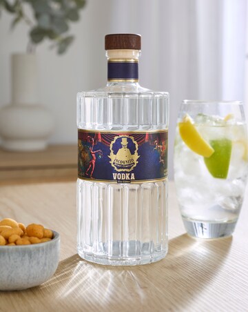 Incognito Spirits Collectors Edition Vodka 70cl & Gift Bag Set