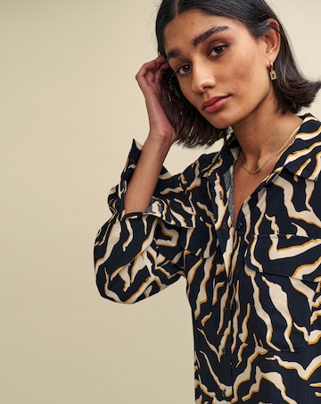 Nobody's Child Una Shirt