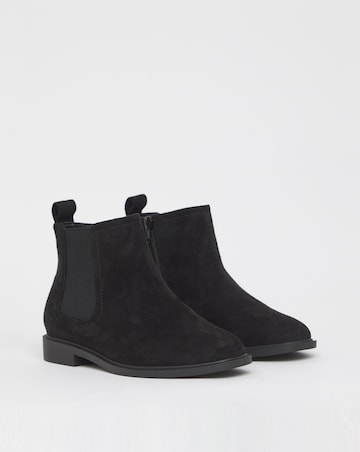 Bettina Classic Ankle Chelsea Boots - Standard Fit (D)