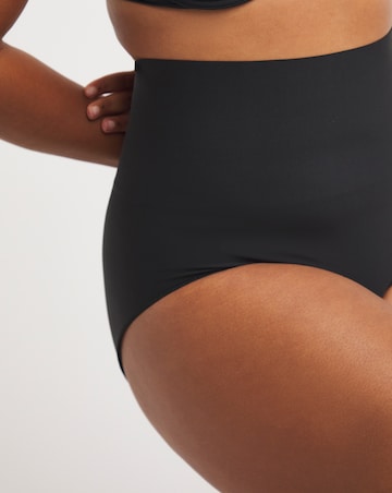 Maidenform Tame Your Tummy Medium Control Brief