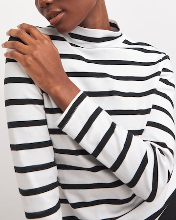 Stripe Turtle Neck Long Sleeve Top