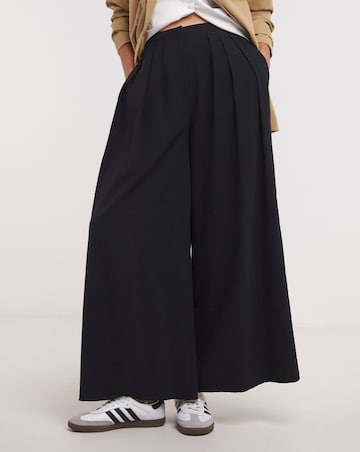 Ultimate Wide Leg Trouser