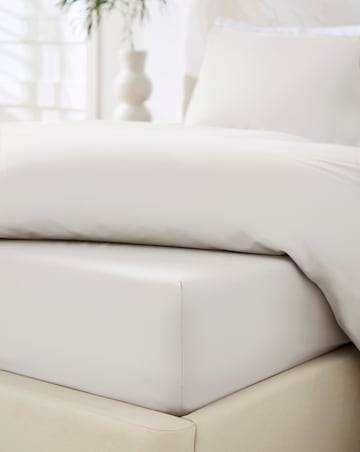 Non Iron Plain Dye Extra Deep 38cm Fitted Sheet