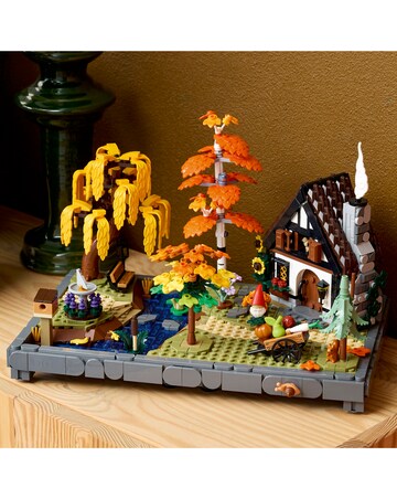 LEGO Icons Cottage Gardens