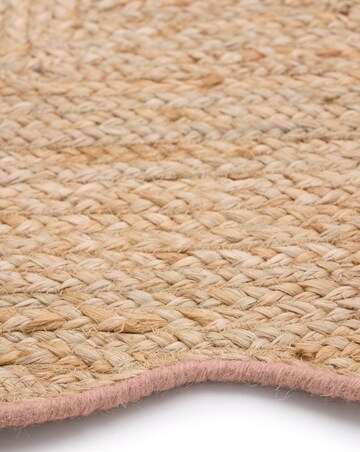 Jute Escallop Rug