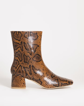 Block Heel Boot EEE Fit