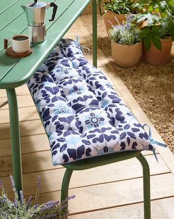 Tile Print Outdoor Benchpad with Striped Reverse