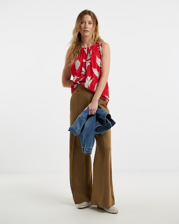 Pleated Sleeveless Shell Top