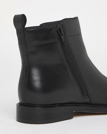 Camden Leather Side Zip Ankle Boot - Extra Wide Fit (EEE)