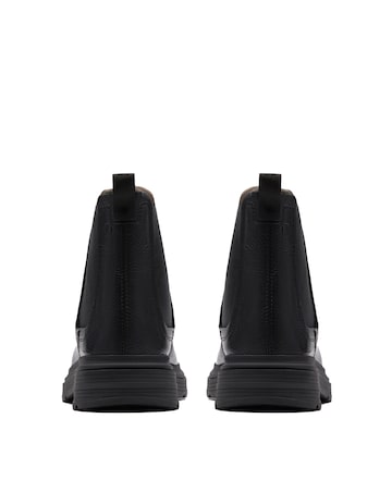 Clarks Badbury Easy Boots - Black Leather