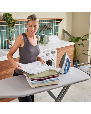 Morphy Richards 300401 Light Glide 100 Steam Iron