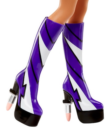 Bratz Scorchin Fashion Doll - Yasmin