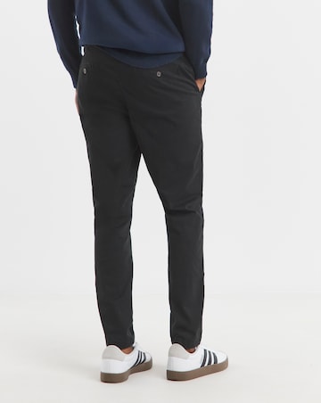 Slim Fit Chino