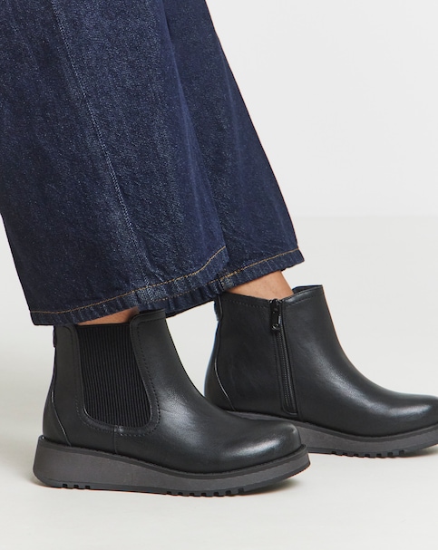 Heavenly Feet Rolo Boot Wide Fit