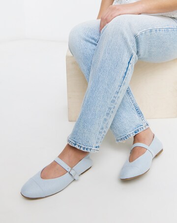 Pomona Toe Cap May Janes - Wide Fit (E)