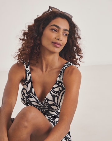 MAGISCULPT 360 Degree Shaping Swimdress