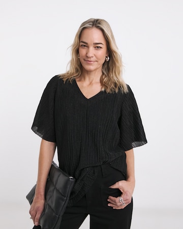 V Neck Plisse Top