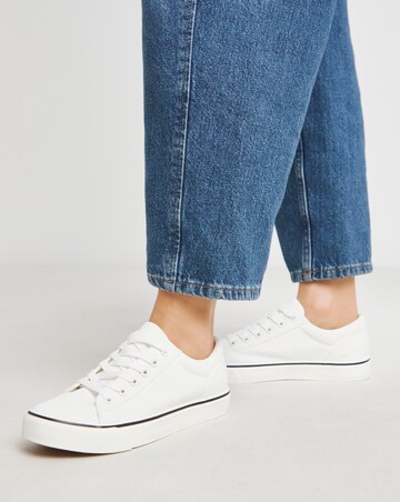 Ryder Lace Up Canvas Trainer Standard D Fit