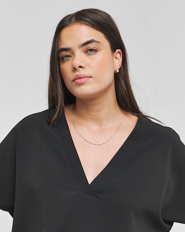 Black Short Sleeve Dipped Back Boxy Blouse