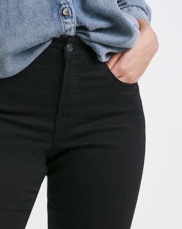 Black 24/7 Straight Leg Jeans