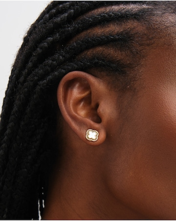 Jon Richard Gold Plated Filigree and Mother of Pearl Clover Set - Gift Box