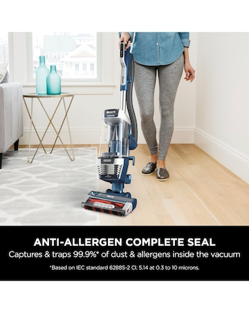 Shark Stratos Pro Pet Anti-Hair Wrap Plus Anti-Odour XL Upright Vacuum