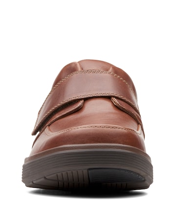 Clarks Un Abode Strap Wide Fit Shoe