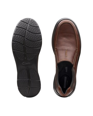 Clarks Cotrell Free Shoes Wide Fit - Tobacco