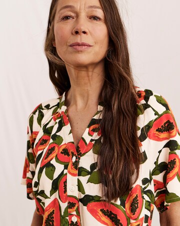 Julipa Petite Printed V-Neck Blouse