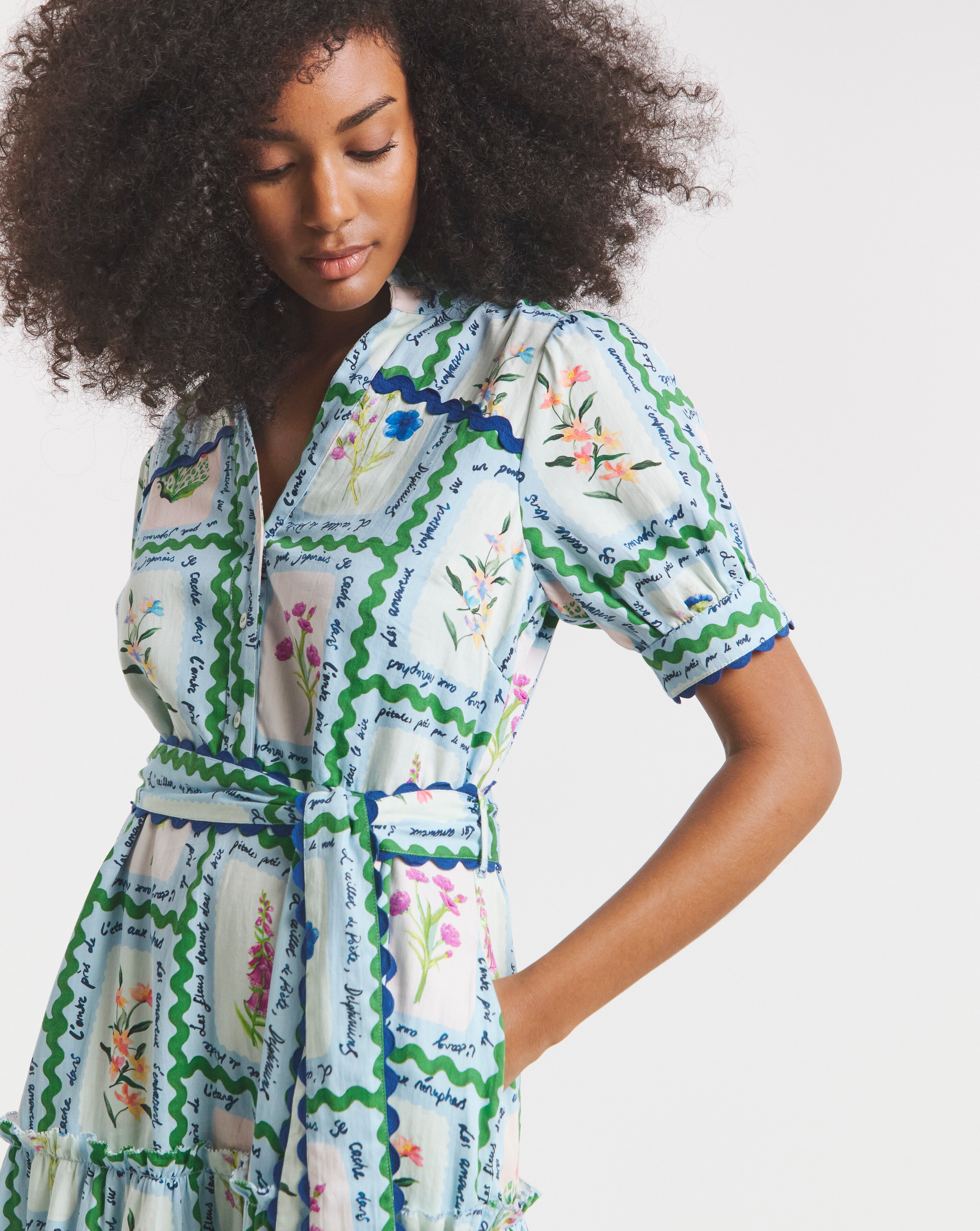 Hope & Ivy Lilith Postcard Print Maxi Dress | Ambrose Wilson