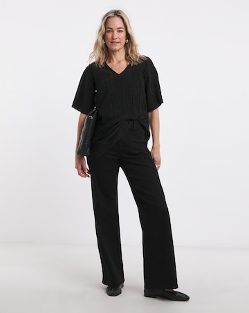 V Neck Plisse Top