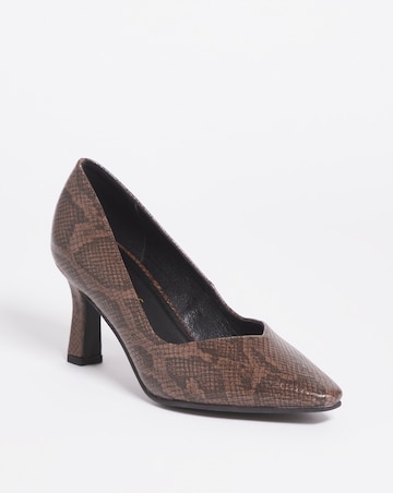 Heeled Court Shoe EEE Fit