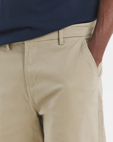 Straight Fit Chino