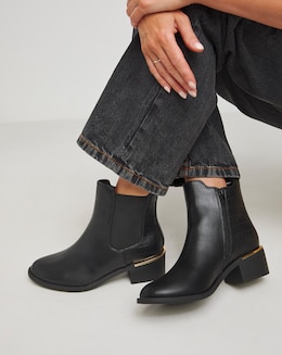 Heavenly Soles Danica Heeled Chelsea Boots - Wide Fit (E)