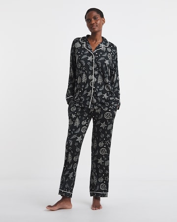 Pretty Secrets Christmas Print Revere Pyjama Set