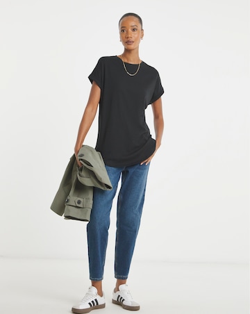 Black Longline Short Sleeve Curved Hem Top