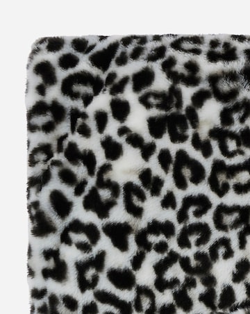 Spotted Animal Printed Faux Fur Throw