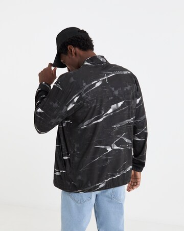 PUMA Run Velocity Printed Jacket
