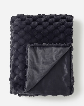 Scallop Faux Fur Throw