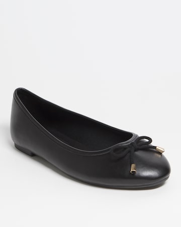 Selena Classic Flat Ballerina Shoes Standard D Fit