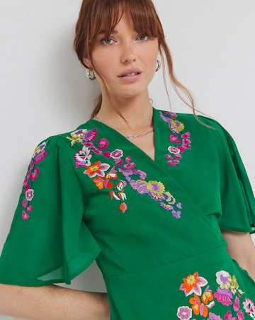 Hope & Ivy Miria Embroidered Flutter Sleeve Maxi Dress With Tie Waist