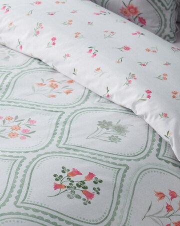 Catherine Lansfield Cameo Floral Duvet Cover Set