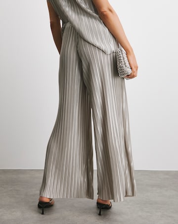 Joanna Hope Metallic Plisse Wide Leg Trousers