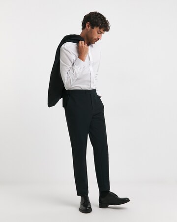 Tailored Travel Tapered Trouser