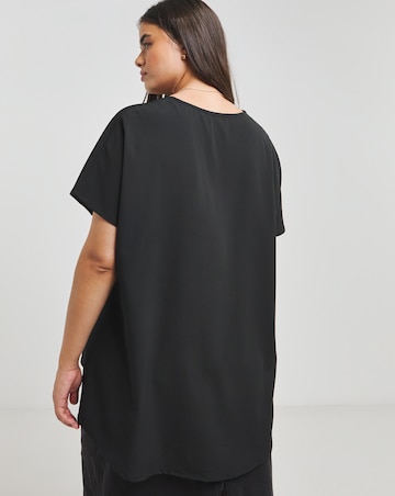 Black Short Sleeve Dipped Back Boxy Blouse