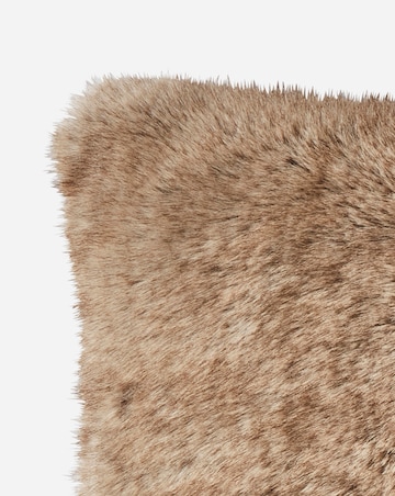 Two-Toned Animal Plush Faux Fur Cushion