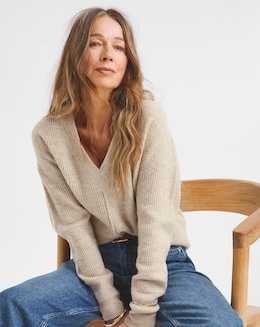 Oatmeal V Neck Jumper