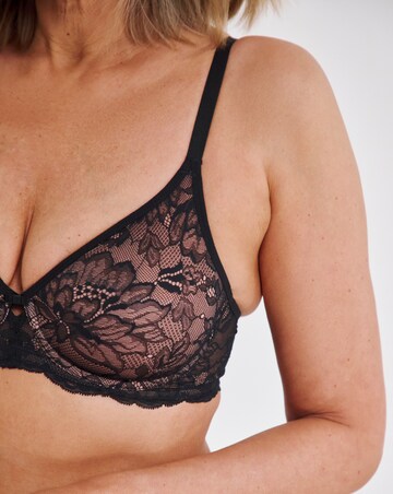 Triumph Amourette Charm Minimiser Wired Bra Black
