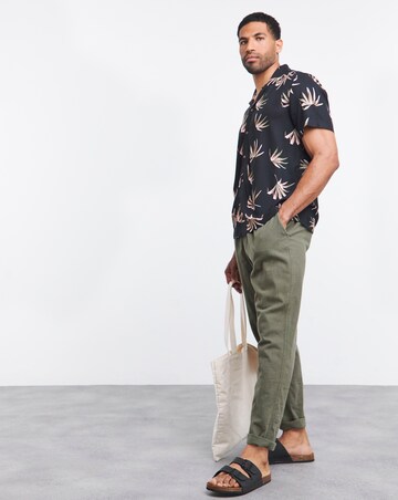 Short Sleeve Leaf Print Cuban Collar Shirt